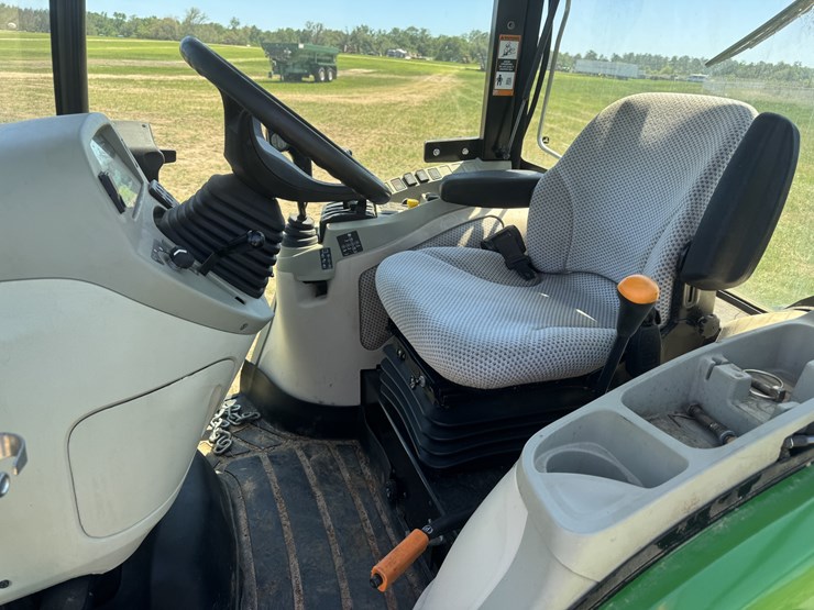 2018-john-deere-4066r-image-9