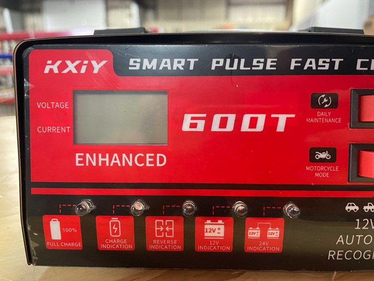 #2580-•-smart-battery-charger-(cw)-image-4