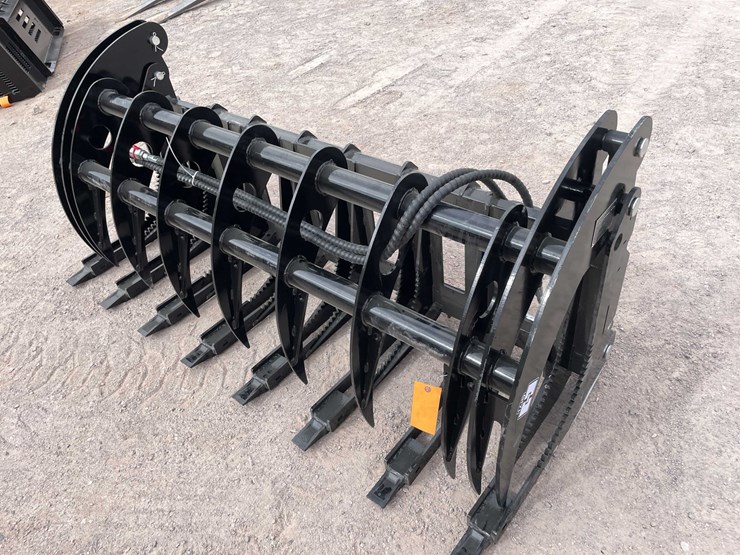 #3118-•-unused-2026-skid-steer-curved-log-grabber-image-10