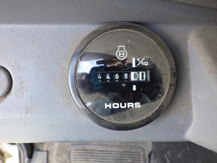 2003-freightliner-fc70-image-43