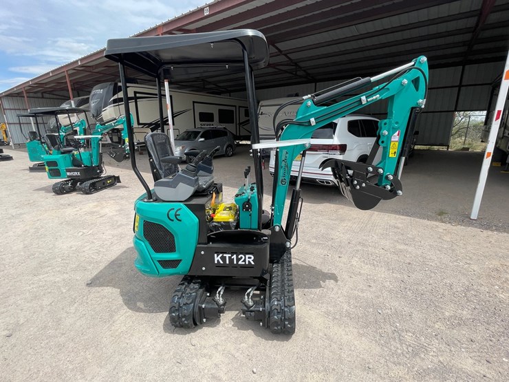 #3008-•-unused-2026-cfg-mini-excavator-image-4