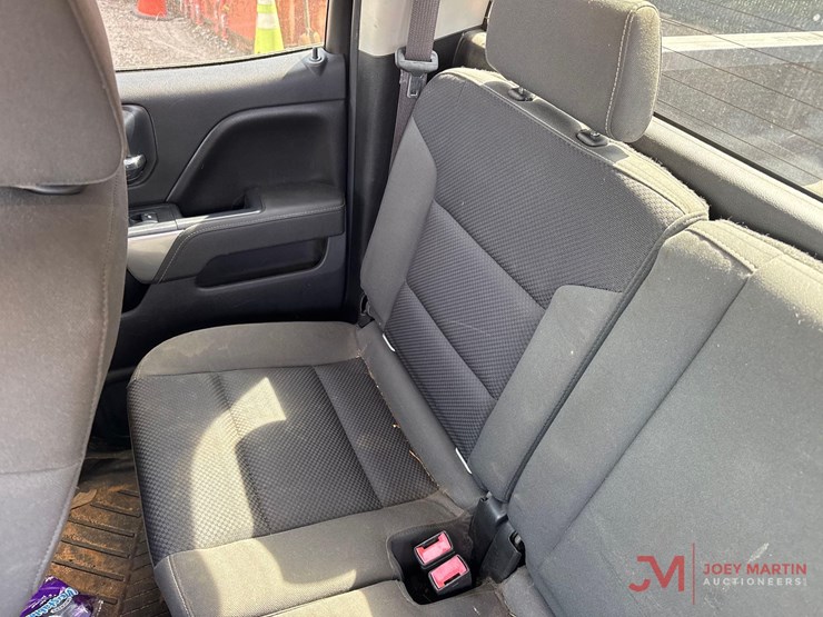 2015-chevrolet-silverado-1500-lt-image-25