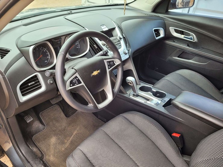 2011-chevrolet-equinox-lt-image-13