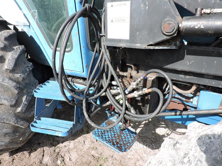 ford-7710-image-5