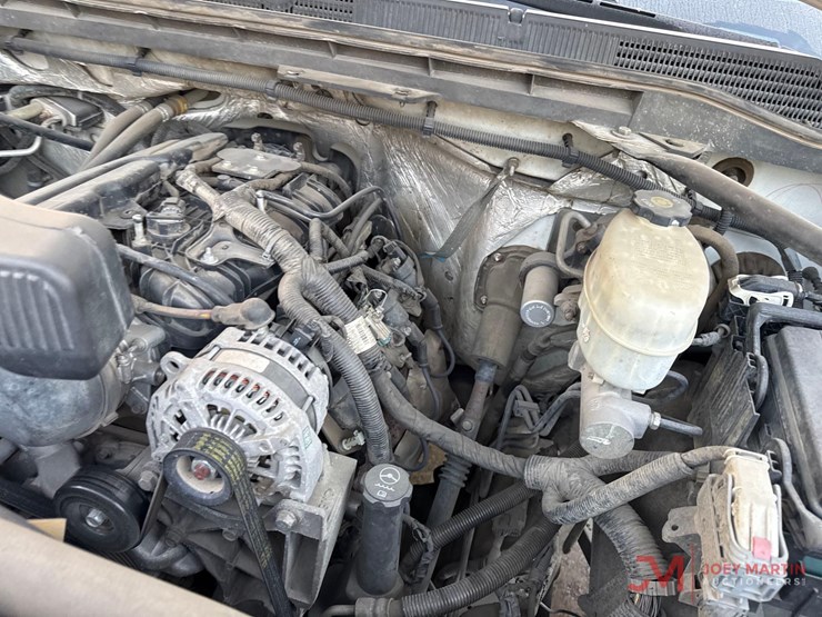 2015-gmc-2500-image-13
