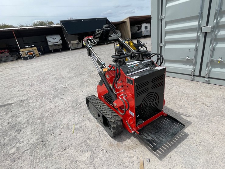 #3051-•-unused-2026-skid-steer-loader-image-3