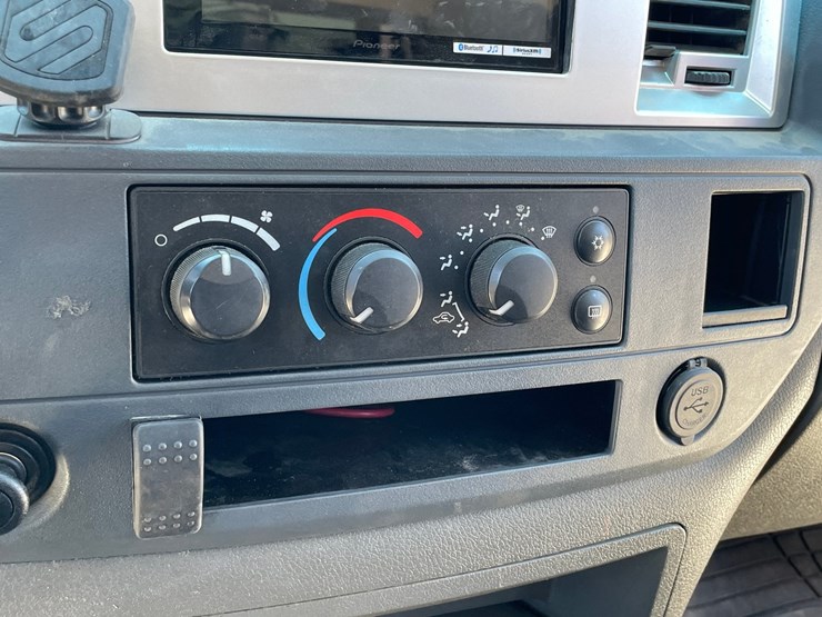 2007-dodge-ram-1500-image-78