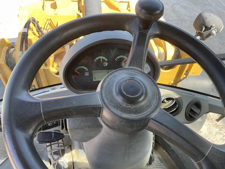 2017-caterpillar-926m-image-14
