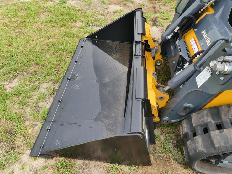 2024-deere-317g-image-11