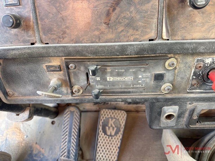 1993-kenworth-t800-image-40
