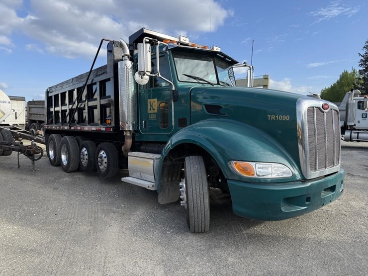 2011-peterbilt-386-image-2