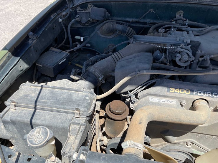 2000-toyota-tacoma-image-38