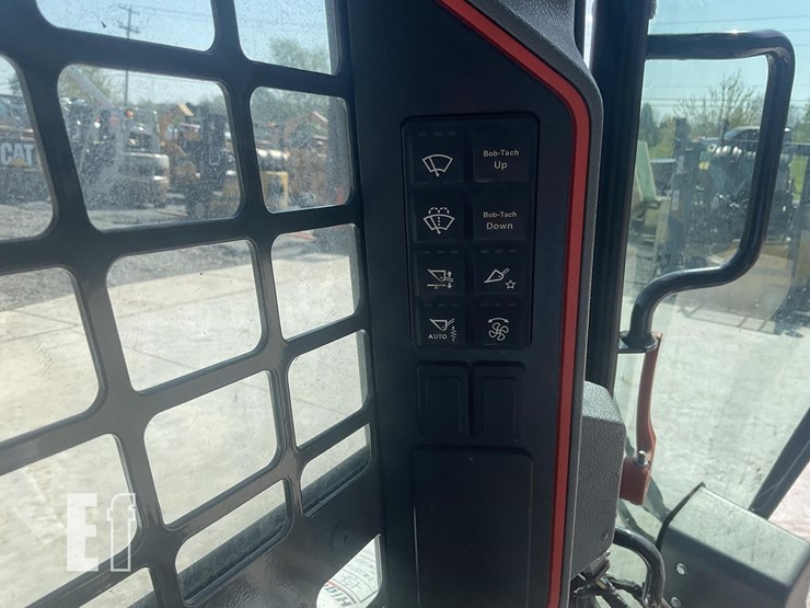 2020-bobcat-s76-image-14