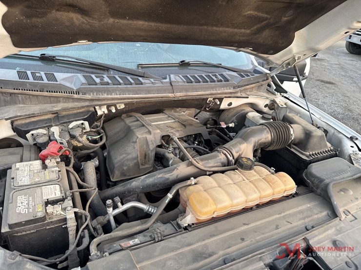 2018-ford-f150-xlt-image-12