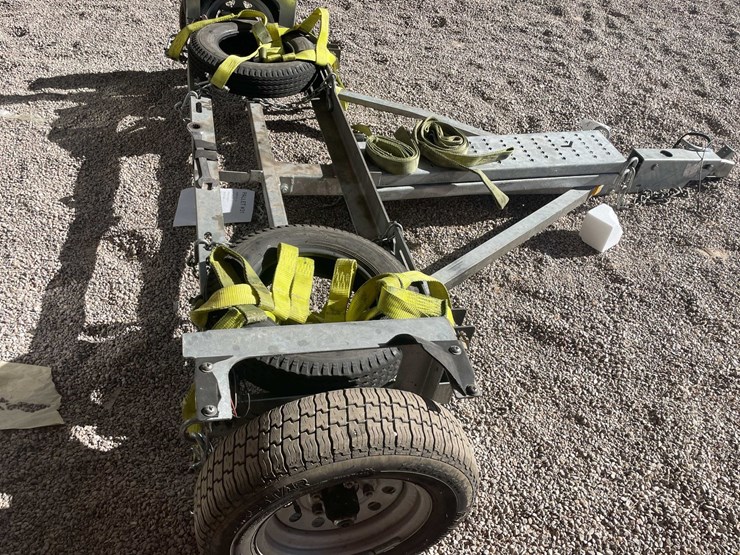 #200-•-tow-dolly-(has-certificate)-image-3