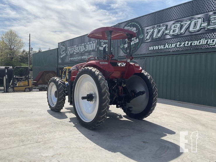 2017-case-ih-farmall-140a-image-2