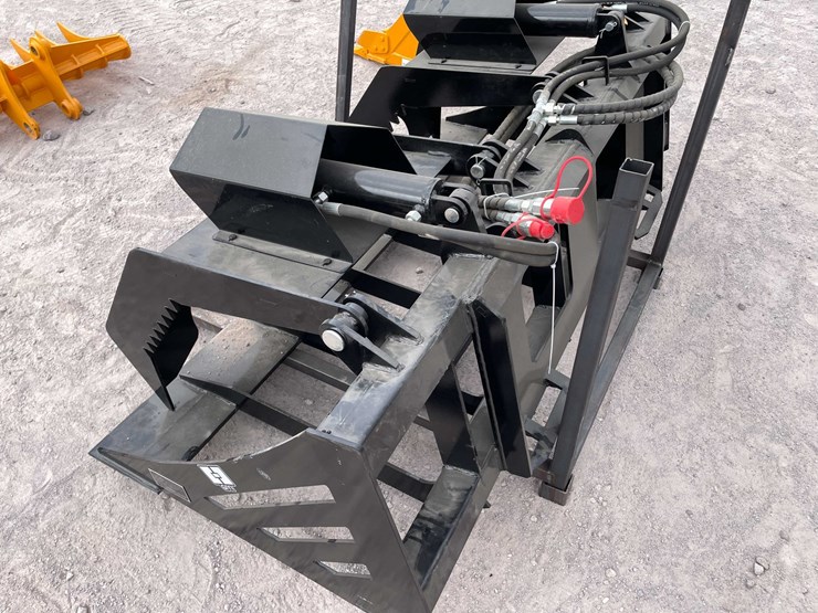 #3117-•-unused-2026-skid-steer-hollow-wood-grabber-image-3