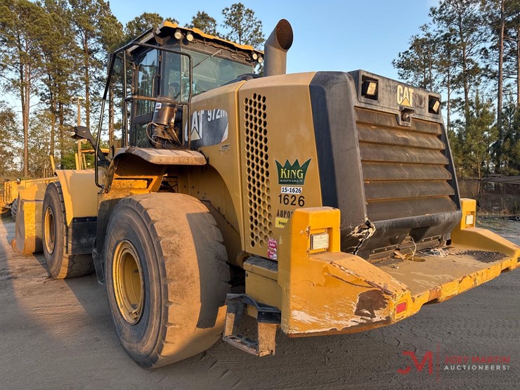 2015-caterpillar-972k-image-3