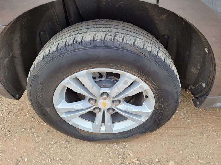 2011-chevrolet-equinox-lt-image-6