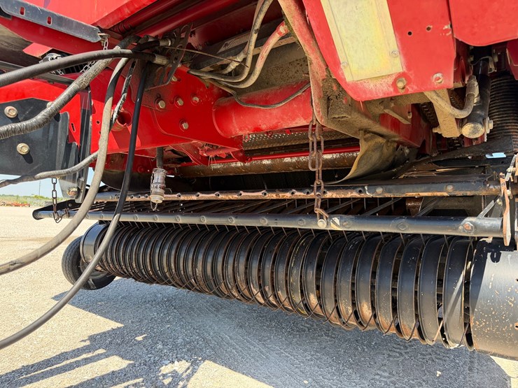 case-ih-rbx562-image-3