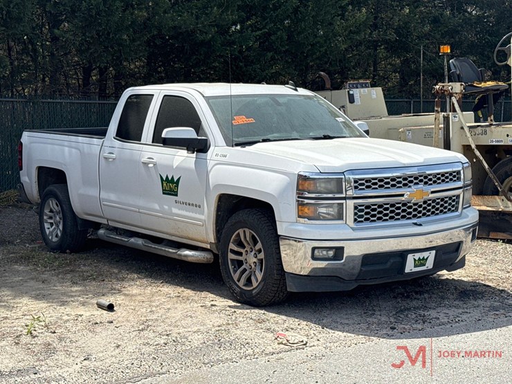 2015-chevrolet-silverado-1500-lt-image-1