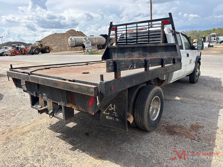 2006-chevrolet-3500-image-3