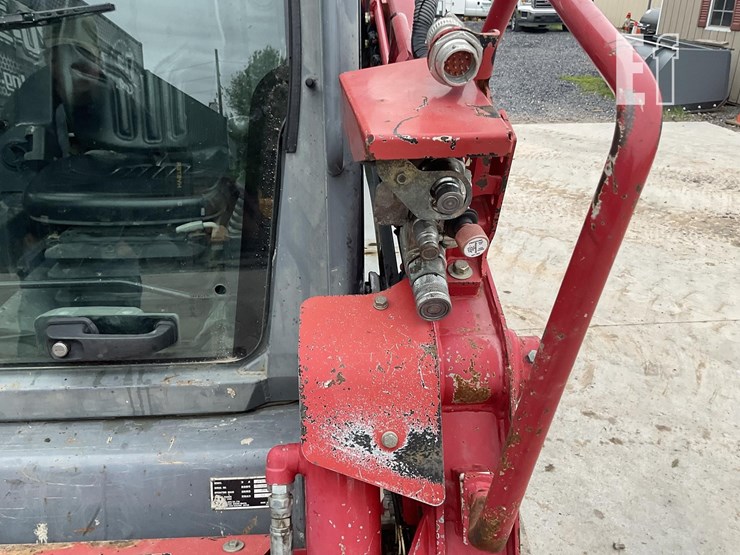 2019-takeuchi-tl10v2-image-13