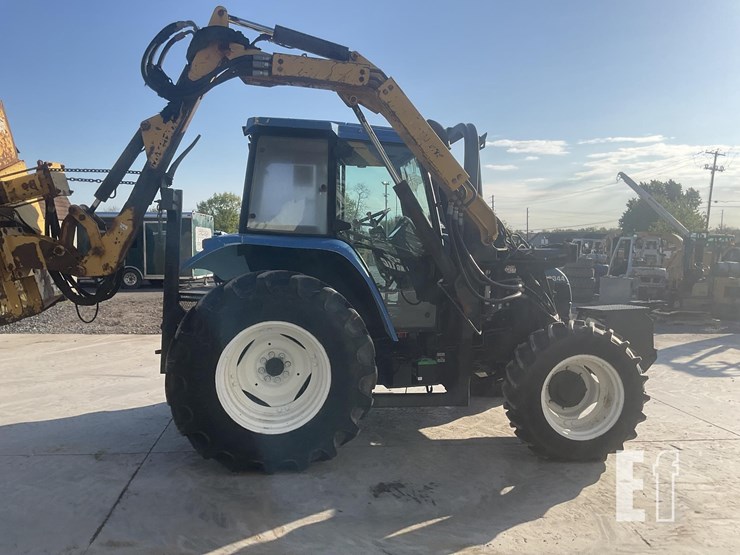 2000-new-holland-ts110-image-5