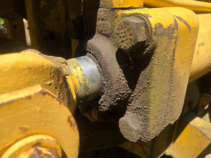 caterpillar-963-image-105