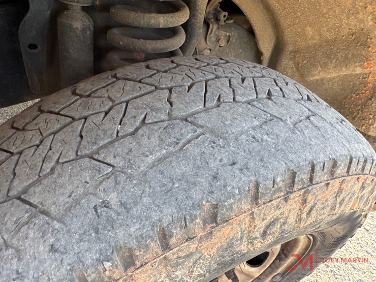 2015-ford-f250-xl-image-18
