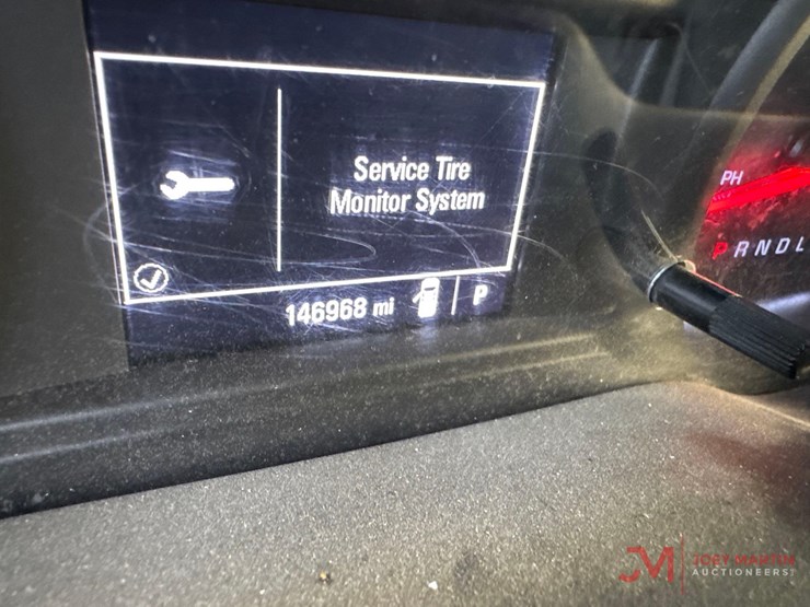 2021-chevrolet-silverado-2500-image-25