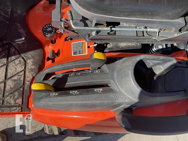 2024-kubota-bx23s-image-12