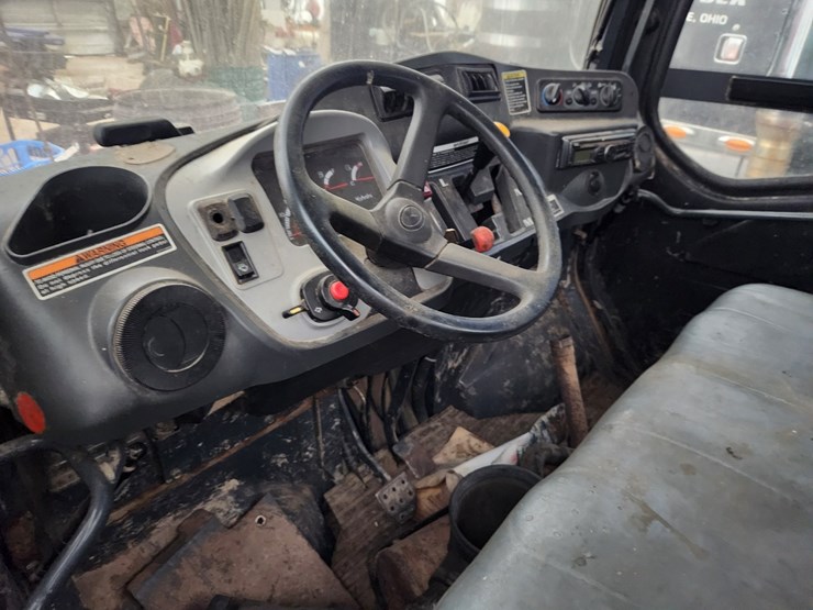 2011-kubota-rtv1100-image-10