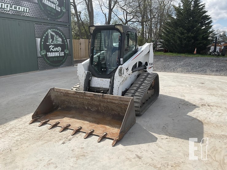2011-bobcat-t630-image-8