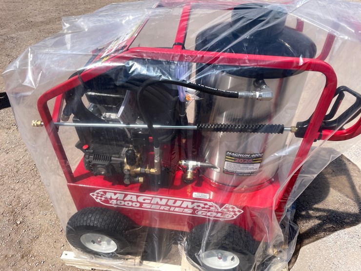#245-•-magnum-4000-gold-power-washer-image-9