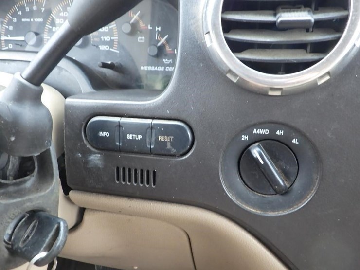 2003-ford-expedition-image-35