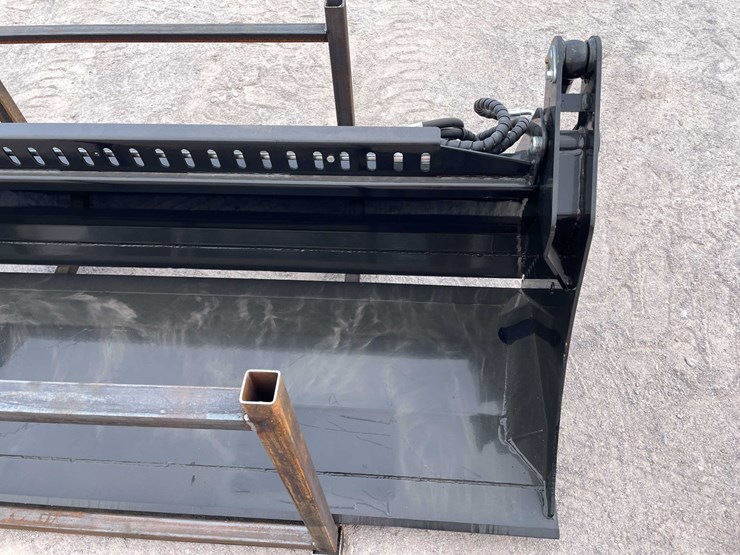 #3109-•-unused-2026-skid-steer-4-in-1-bucket-image-5