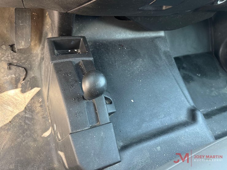 2018-gmc-3500-image-21