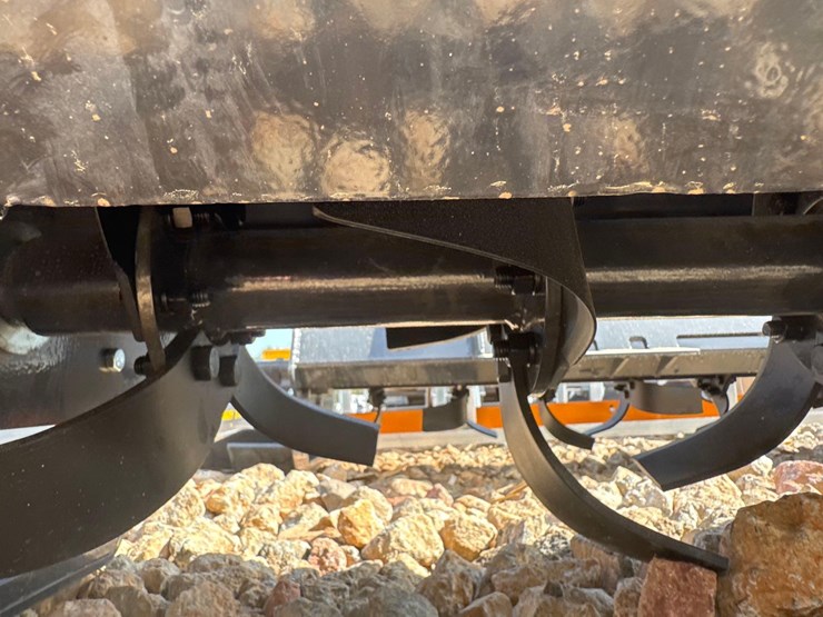wolverine-72-skid-steer-tiller-image-5