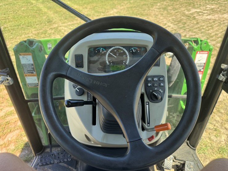 2018-john-deere-4066r-image-12