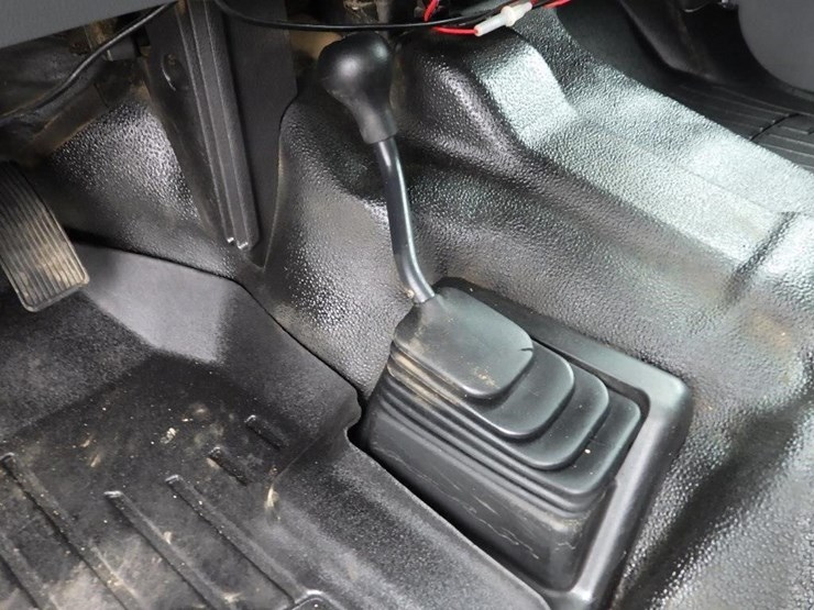 2015-ford-f550-image-35