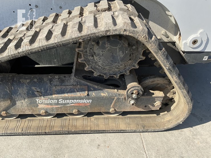 2023-bobcat-t870-image-9