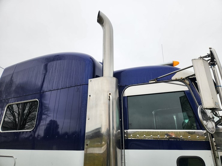 2007-peterbilt-379-image-5