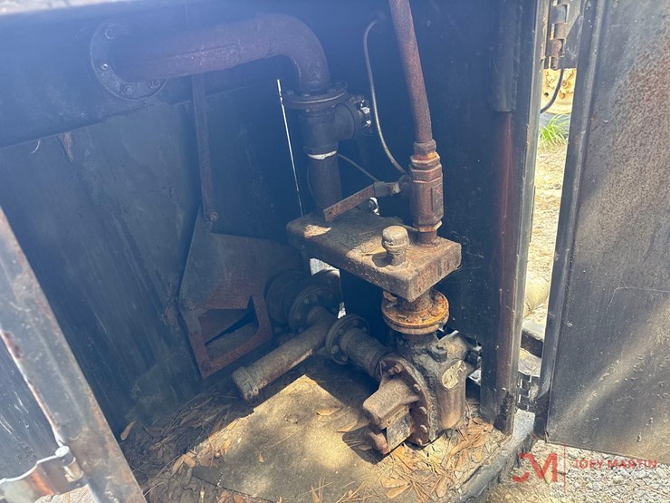 2002-garlock/cimline-trailer-crackfill-machine-image-17