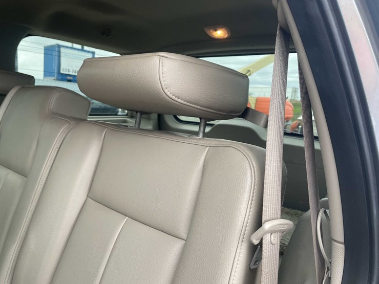 2008-ford-expedition-xlt-image-78