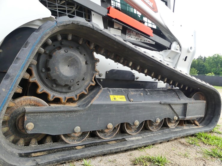 2023-bobcat-t770-image-6