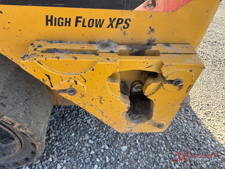 2014-caterpillar-262d-image-13