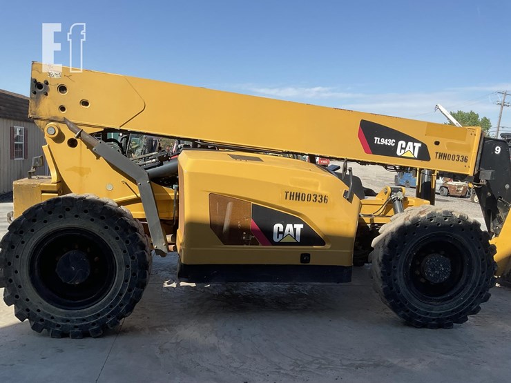 2013-caterpillar-tl943c-image-5