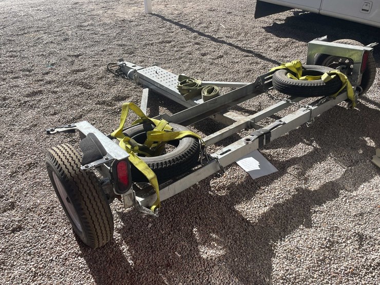 #200-•-tow-dolly-(has-certificate)-image-5