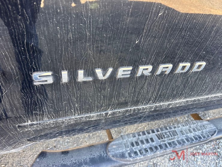 2017-chevrolet-1500-image-10
